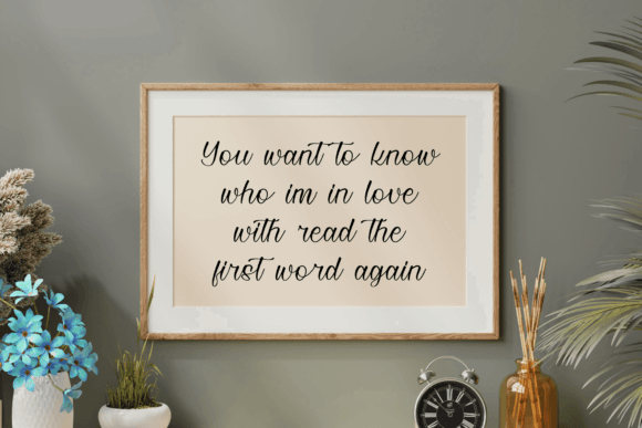 Creveland Midletone Font Poster 10