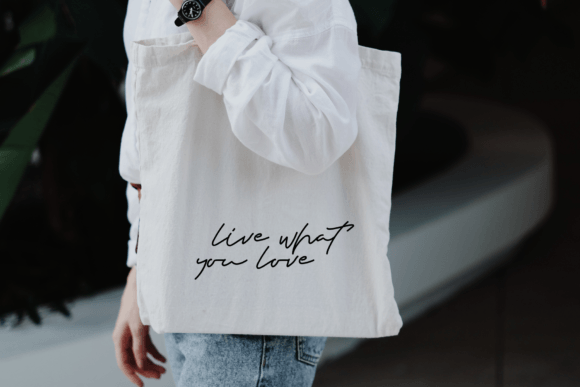 Dolor Amet Font Poster 9