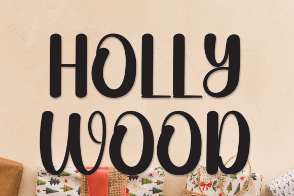 Holly Wood Font