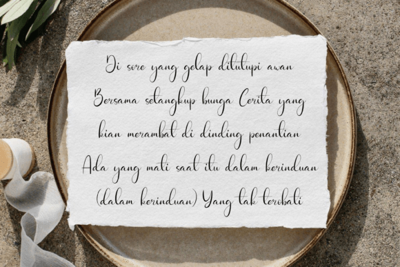 Magnolina Font Poster 5