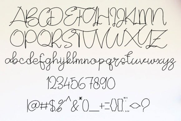 Putri Echty Font Poster 5