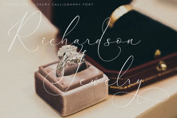 Qirtandy Fantasia Font Poster 11
