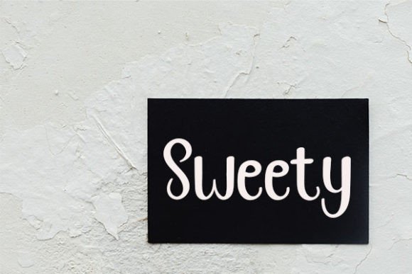 Winter Bubbly Font Poster 4