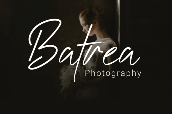Bathiphong Font Poster 4