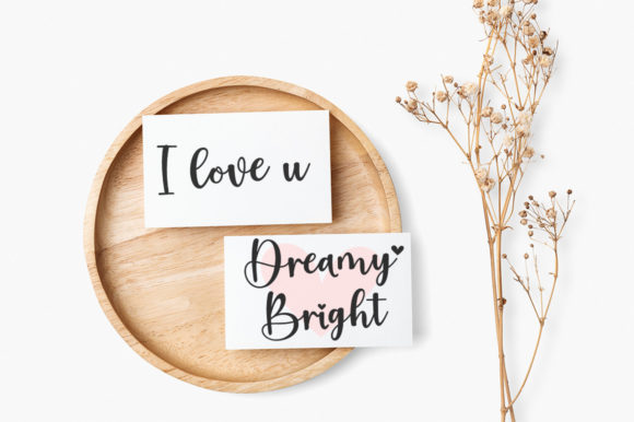Falling in Love Font Poster 4