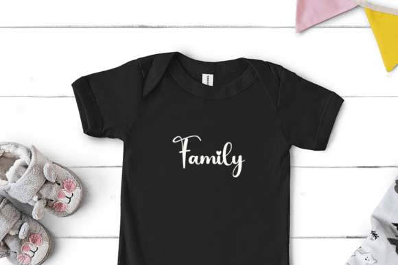 Family Font Poster 5
