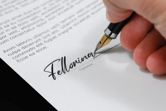 Helleglone Signature Font Poster 4