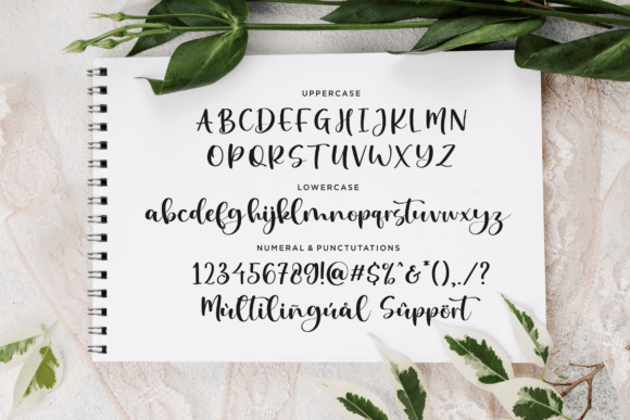 Magnolica Font Poster 8