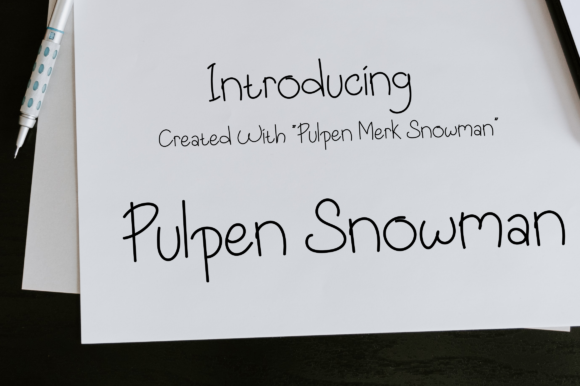 Pulpen Snowman Font Poster 1