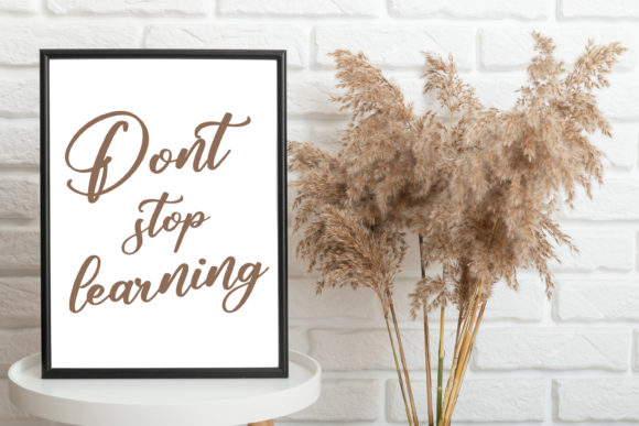 Alisha Cintia Font Poster 5