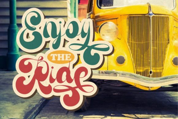 Antique Vignette Font Poster 10