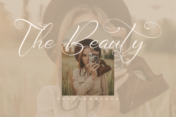 Beautifuly Delight Font Poster 3