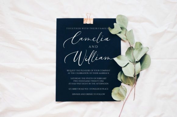 Cresie Font Poster 6