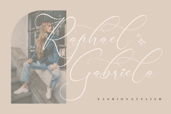 Darling Carlina Font Poster 3