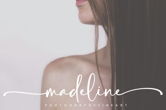 Dreams Girl Font Poster 8