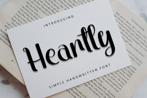 Heartly Font Poster 1