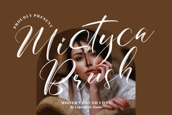 Mistyca Brush Font