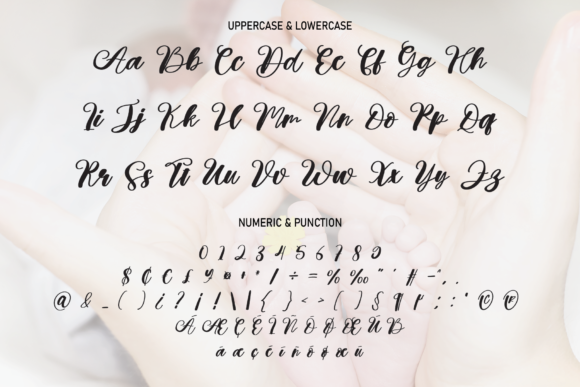 Moom Font Poster 7