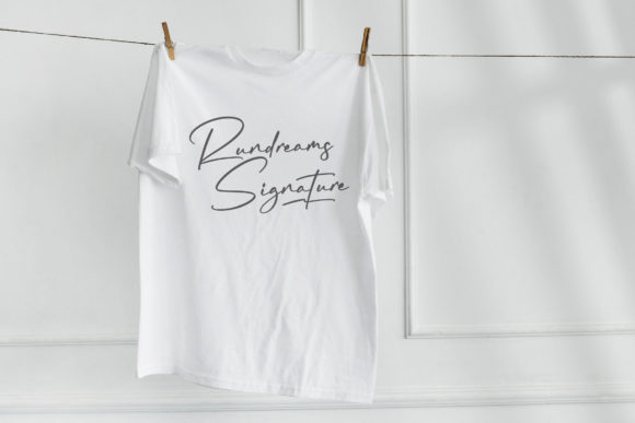 Rundreams Signature Font Poster 3