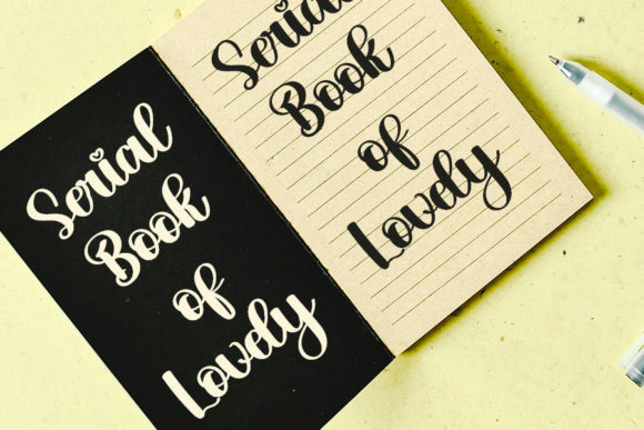 Socialita Font Poster 5