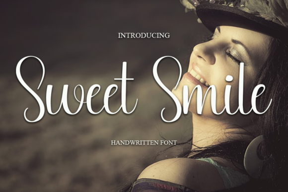 Sweet Smile Font Poster 1