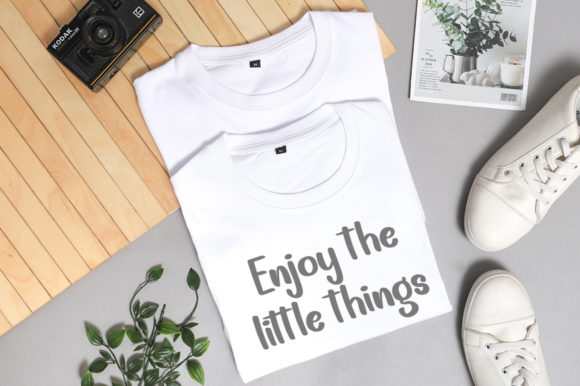 Sweet Smile Font Poster 2