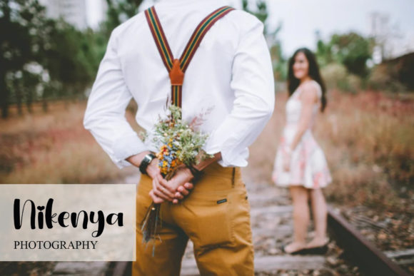 Valeniya Font Poster 5