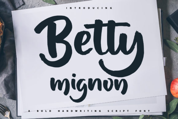 Betty Mignon Font Poster 1