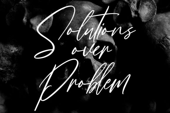 Distractiles Font Poster 10