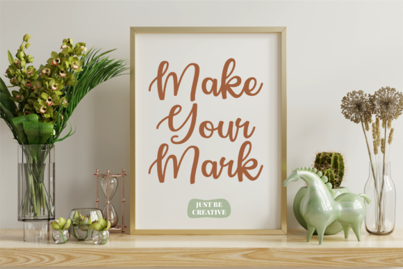Glamoura Font Poster 3