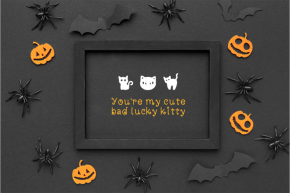 Halloweenie Font Poster 4