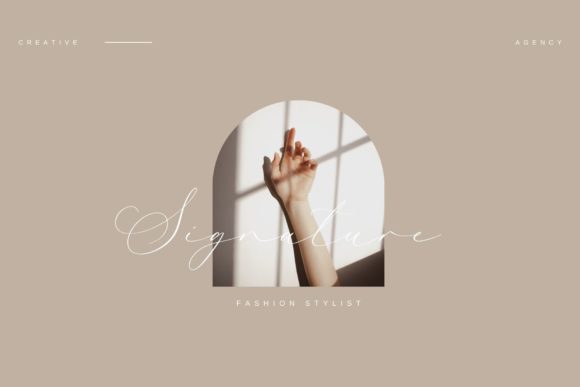 La Belle Signature Font Poster 3