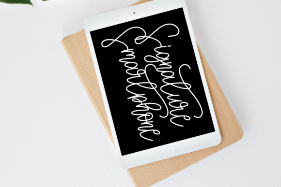Maddison Vintage Font Poster 4