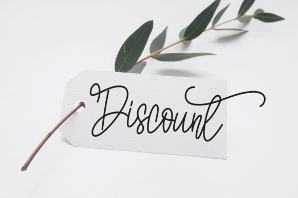Maddison Vintage Font Poster 5