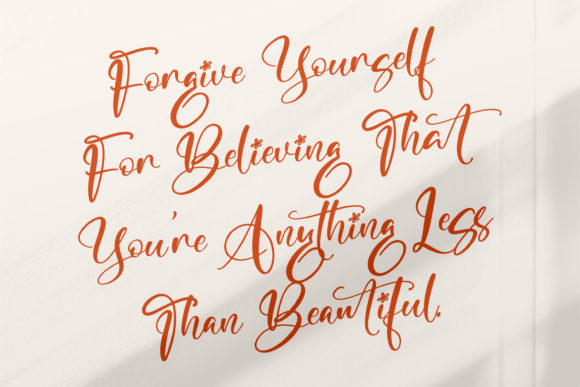 Marliana Alisha Font Poster 11