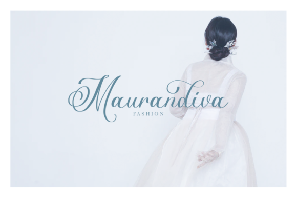 Marolyna Font Poster 5