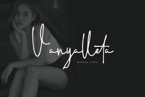 Midttone Font Poster 4