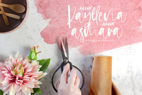 Saturday Crush Font Poster 7