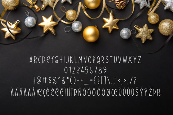 Splendid Moment Font Poster 5