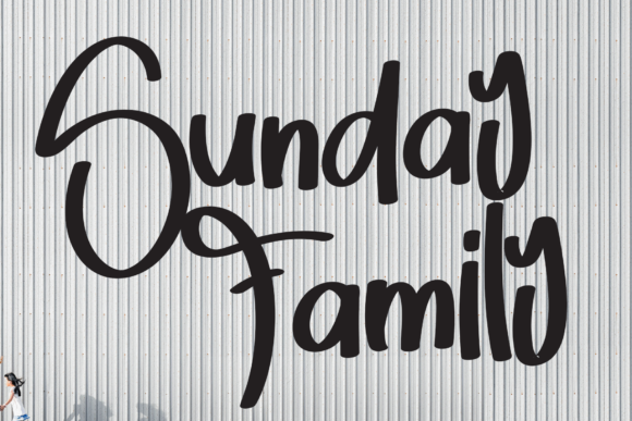 Sunday Family Font Poster 1