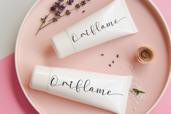 Amellia Bellania Font Poster 2