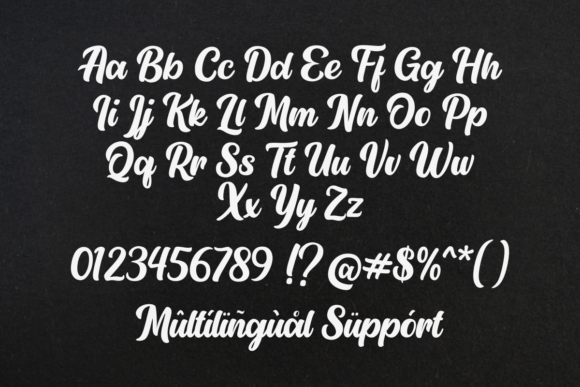Auckland Hills Font Poster 5