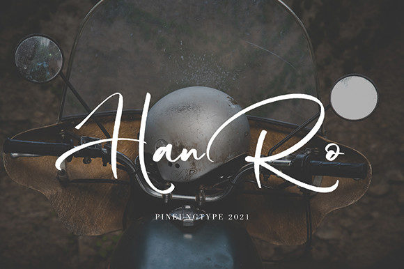 Aunttum Font Poster 7