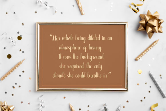 Glamhoure Font Poster 5