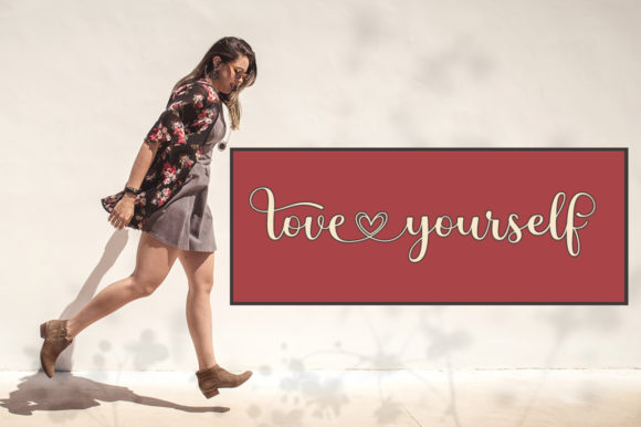 Hello Belly Font Poster 3