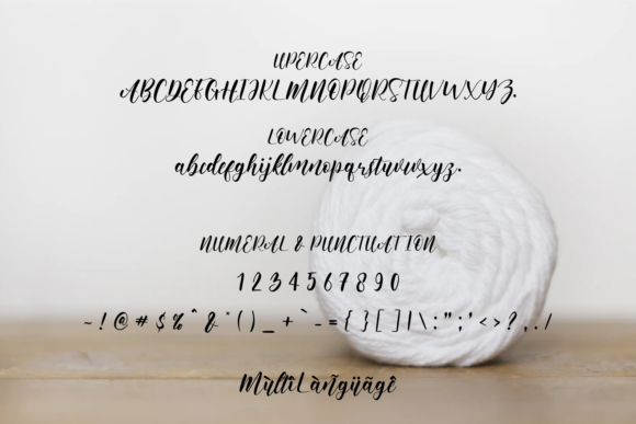 Hello Mom Font Poster 5