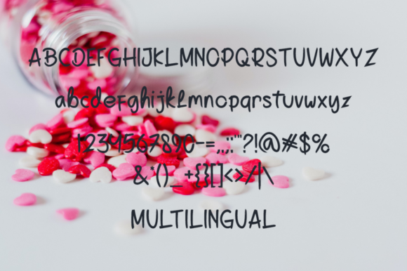 Helynovia Font Poster 5