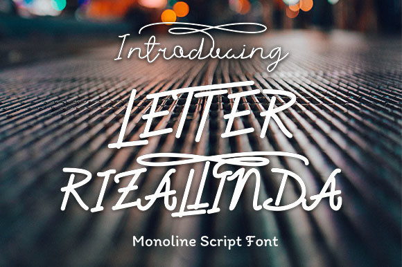 Letter Rizallinda Font Poster 1