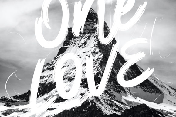 Lonely Angels Font Poster 4