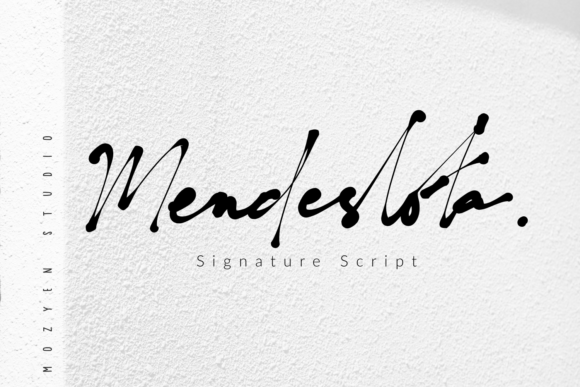 Mendeslota Font Poster 1